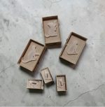 Broșă handmade Siluetă de Pisică din rășină